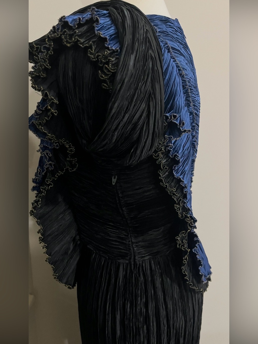 Mary McFadden Vintage 80s Pleated Gown Size 8 Medium M Blue Black Plisse - Picture 6 of 16
